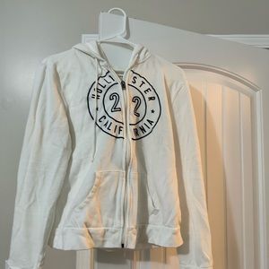 White Hollister sweatshirt